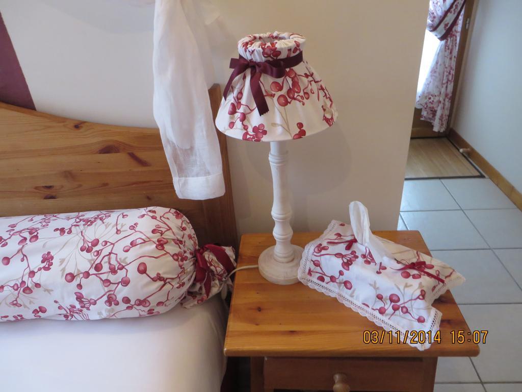 Chambres d'Hôtes Au Temps Des Cerises Jumièges Chambre photo