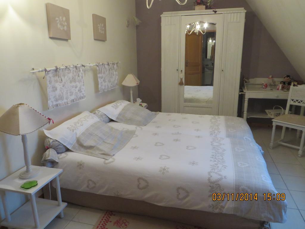 Chambres d'Hôtes Au Temps Des Cerises Jumièges Chambre photo