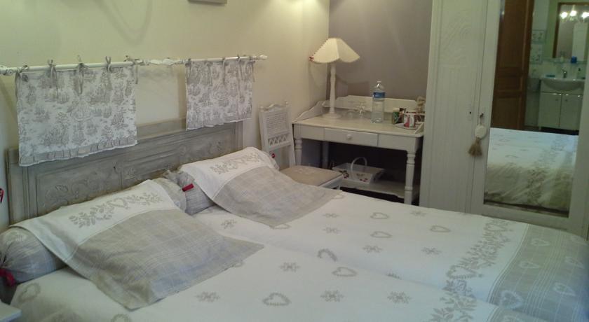Chambres d'Hôtes Au Temps Des Cerises Jumièges Chambre photo
